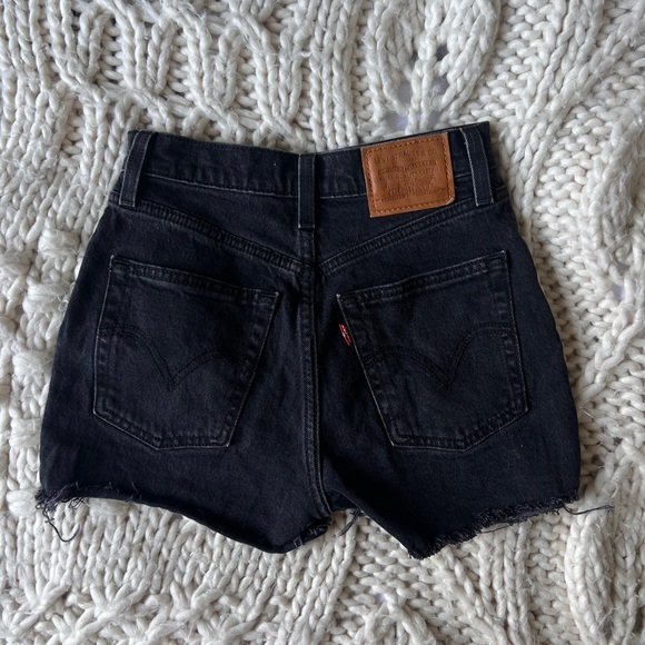 Levi’s ribcage shorts - Picture 1 of 4
